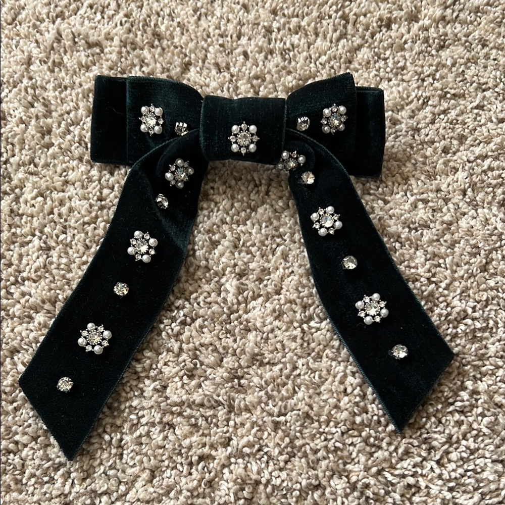 Nicola Bathie x Antonio Melani Emerald Green Bow with Silver Accents